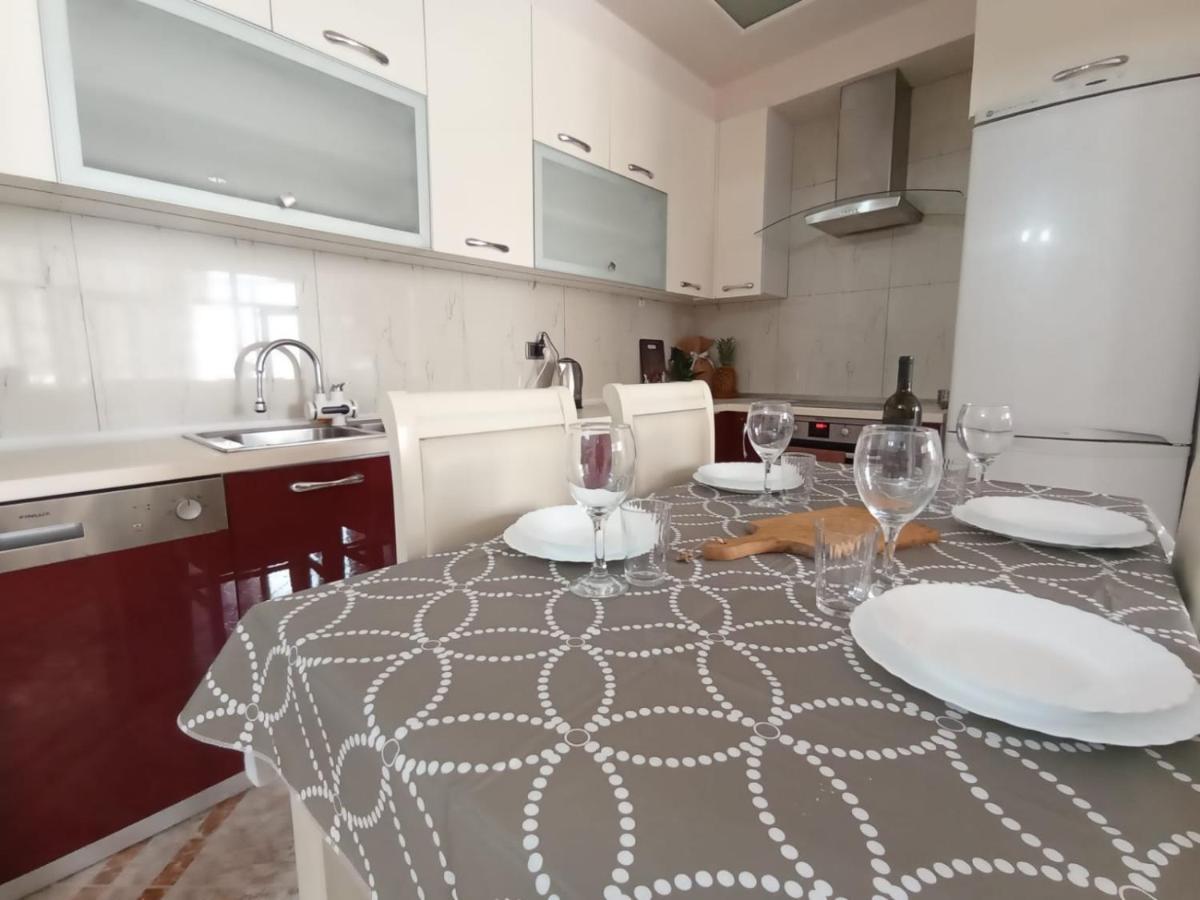 Trea Accomodations - 2 Bedrooms - Riviera With Private Parking Vlorë Exterior foto